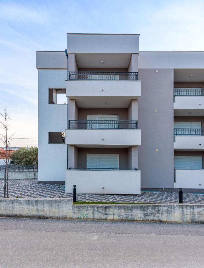 Apartmani Dalmacija Drage Exteriér fotografie
