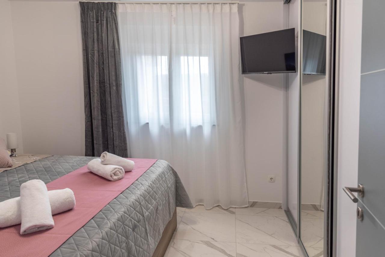 Apartmani Dalmacija Drage Exteriér fotografie