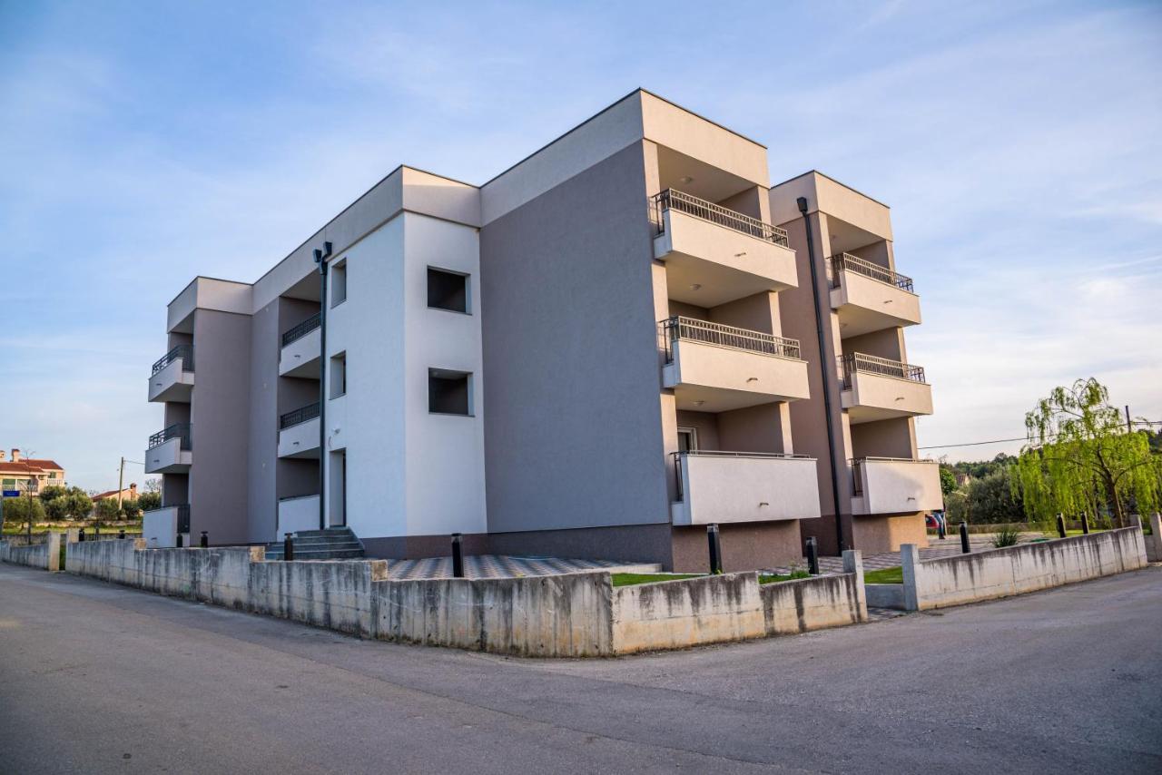 Apartmani Dalmacija Drage Exteriér fotografie