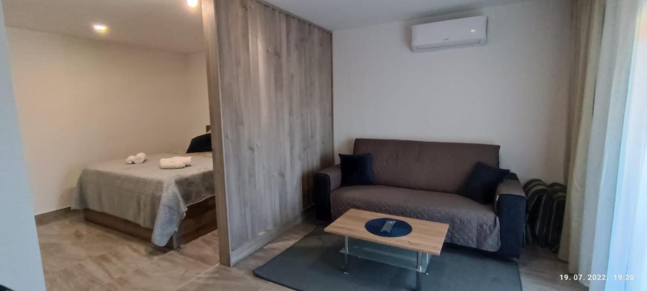 Apartmani Dalmacija Drage Exteriér fotografie